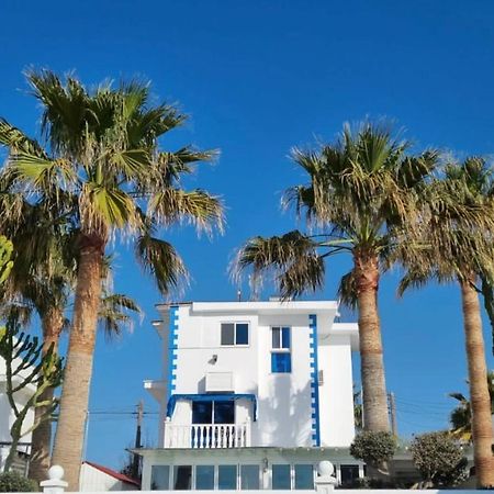 Zygi Beachfront Villa Bagian luar foto