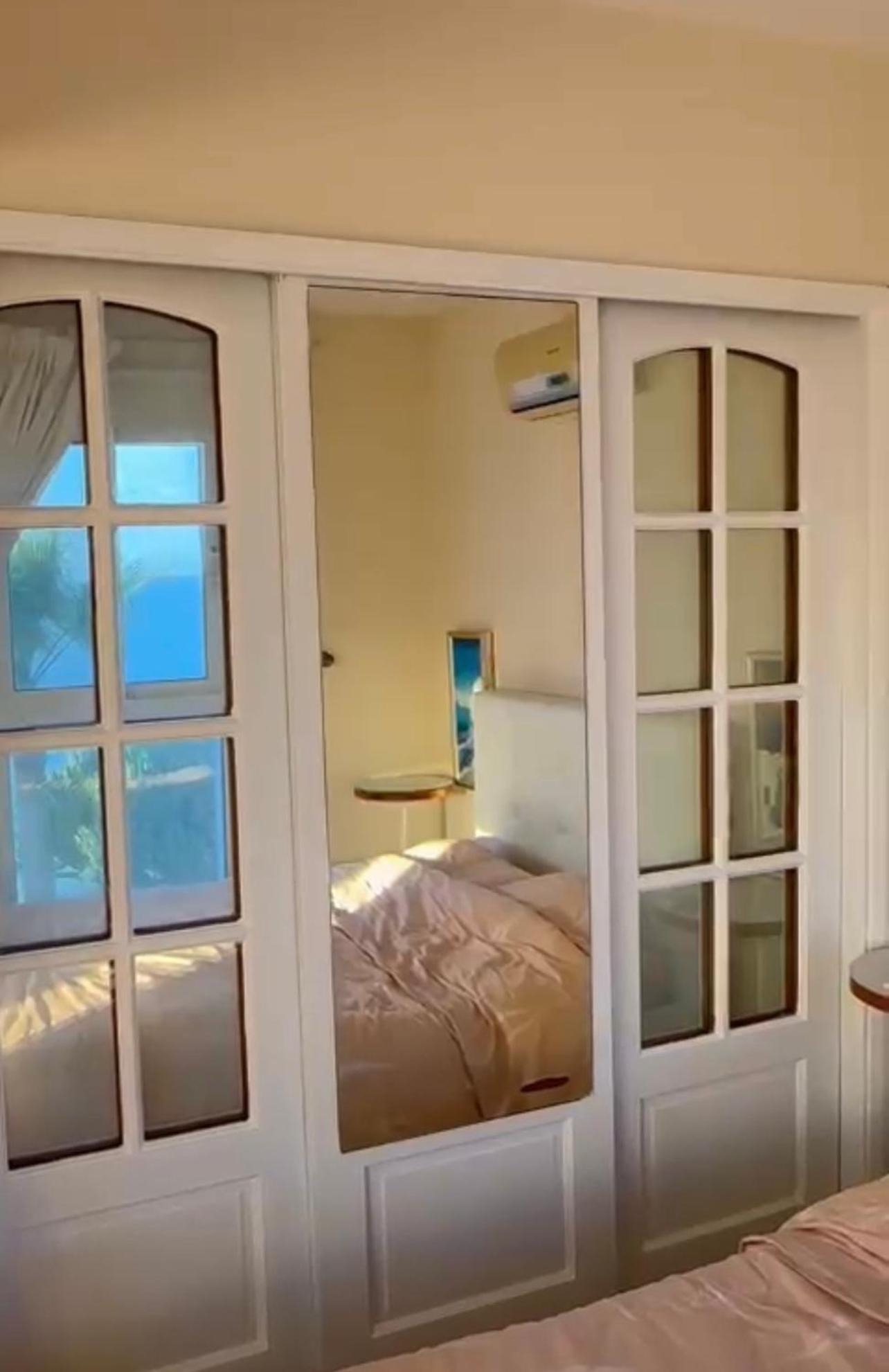 Zygi Beachfront Villa Bagian luar foto